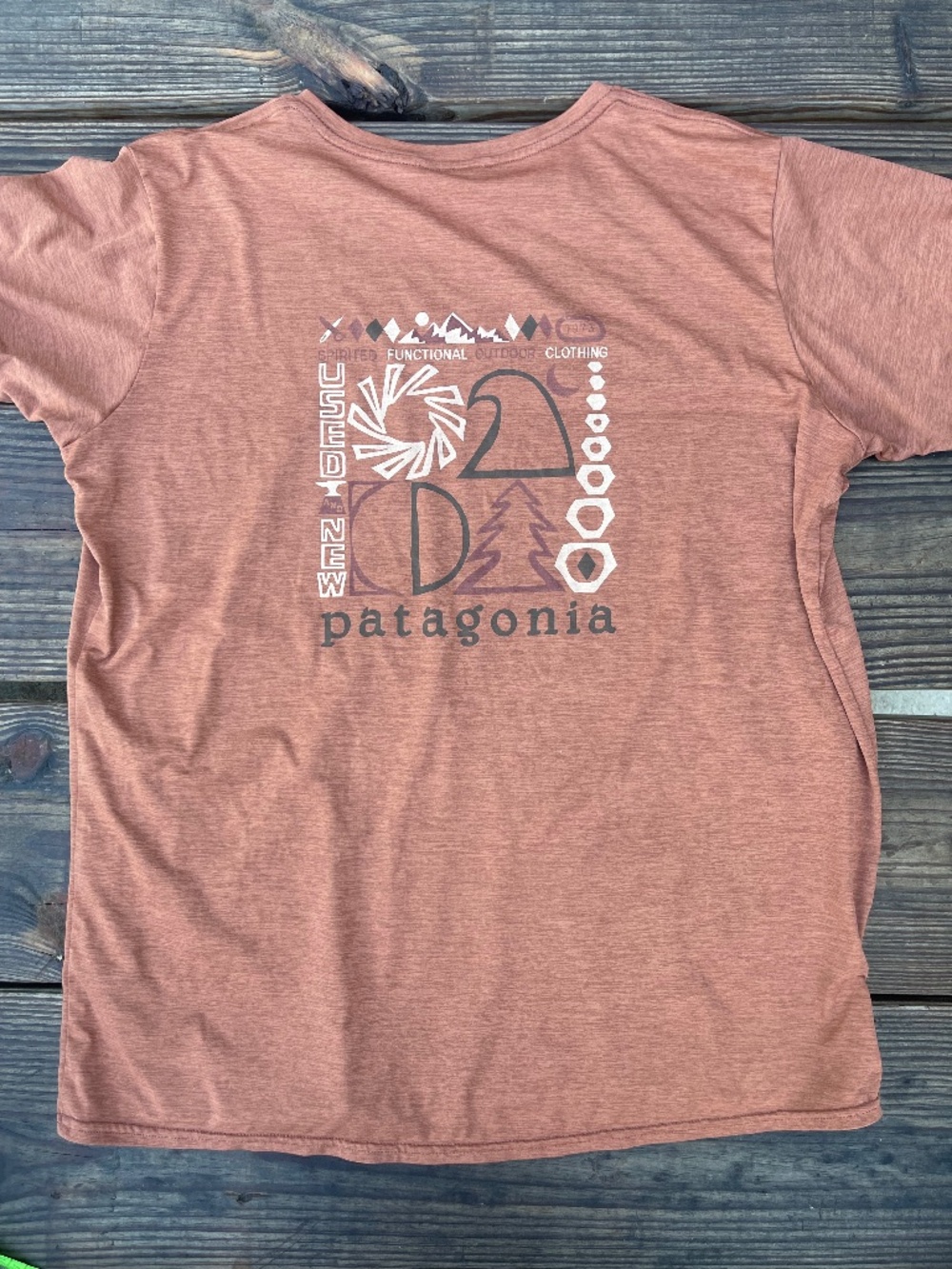 Patagonia Capilene Cool Daily "Functional Clothing" Graphic Shirt Sz XL